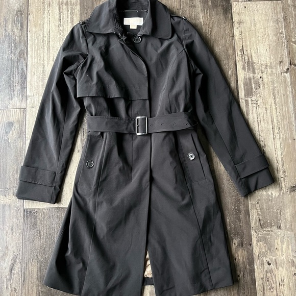 Michael kors trench coat can